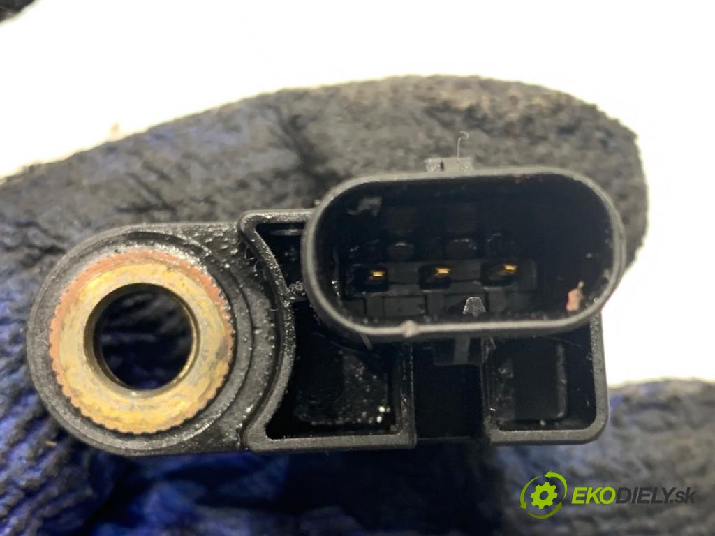 AUDI A6 C7 sedan 2011 180 kW 3.0 TDI quattro 2967 snímač pozice hřídele klikového 059906433E (Snímač polohy klikového hřídele)