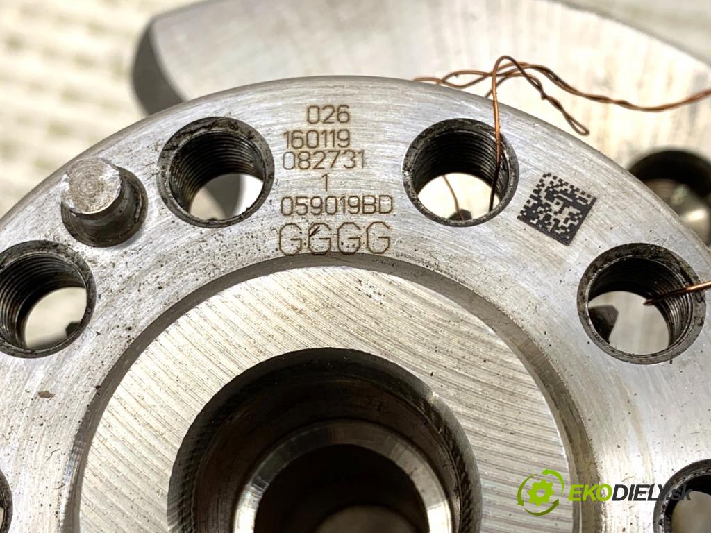 AUDI Q8 SUV 2019 210 kW 50 TDI Mild Hybrid quattro 2967 kardaň hřídel KORBOVÝ: 059019BD (Blok motoru ostatní)