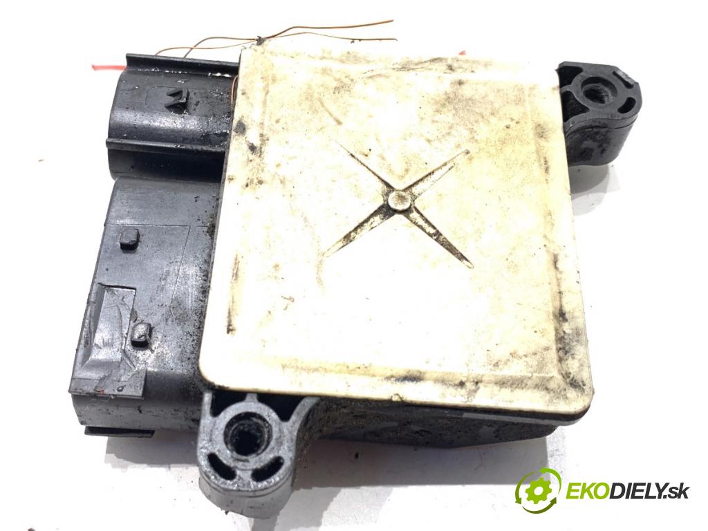 AUDI Q8 SUV 2019 210 kW 50 TDI Mild Hybrid quattro 2967 relé sviečok žhavenia 059907282 (Relé)