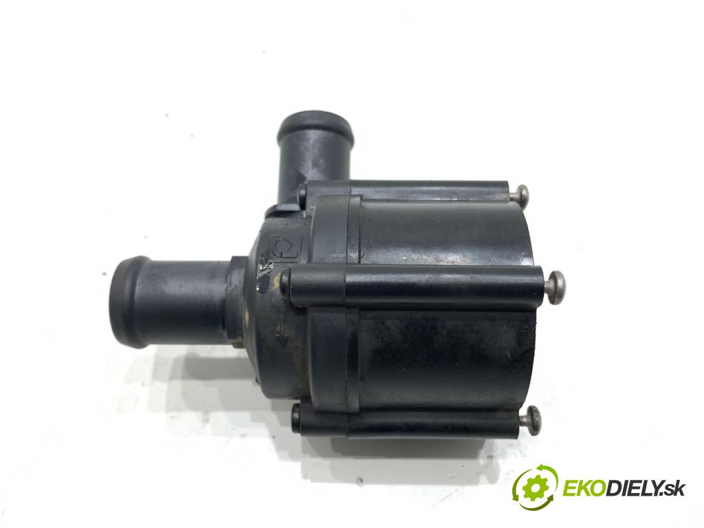 AUDI Q8 SUV 2019 210 kW 50 TDI Mild Hybrid quattro 2967 DALŠÍ: pumpa vody 06H121601P (Vodní pumpa)