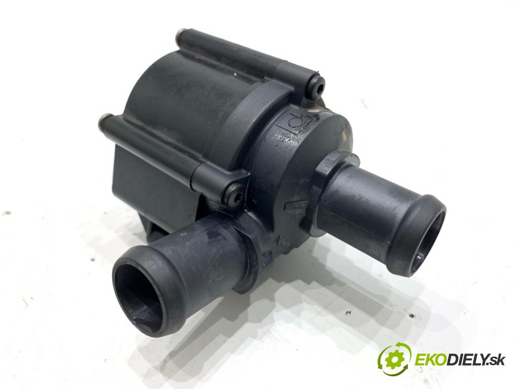 AUDI Q8 SUV 2019 210 kW 50 TDI Mild Hybrid quattro 2967 DALŠÍ: pumpa vody 06H121601P (Vodní pumpa)