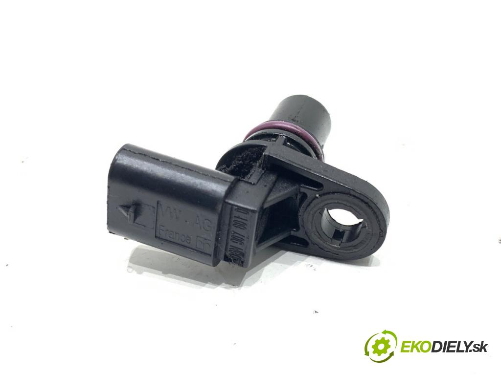 AUDI Q8 SUV 2019 210 kW 50 TDI Mild Hybrid quattro 2967 snímač pozice vačkového hřídele 06M907601D (Snímač polohy klikového hřídele)