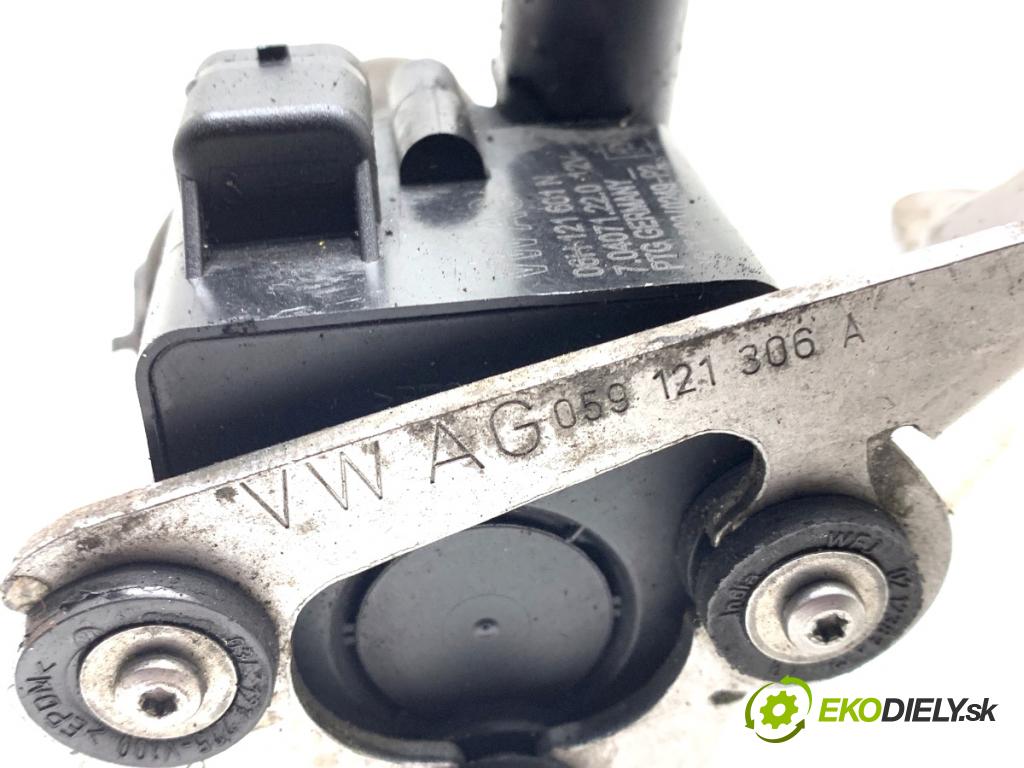 AUDI Q8 SUV 2019 210 kW 50 TDI Mild Hybrid quattro 2967 DALŠÍ: Pumpa vody 06H121601N (Vodná pumpa)