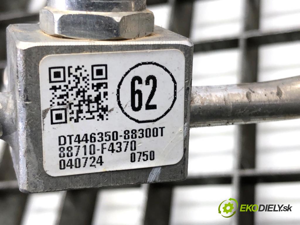 TOYOTA C-HR ---  --- --- --- rúrka klimatizace 88710-F4370 (Trubka klimatizace)