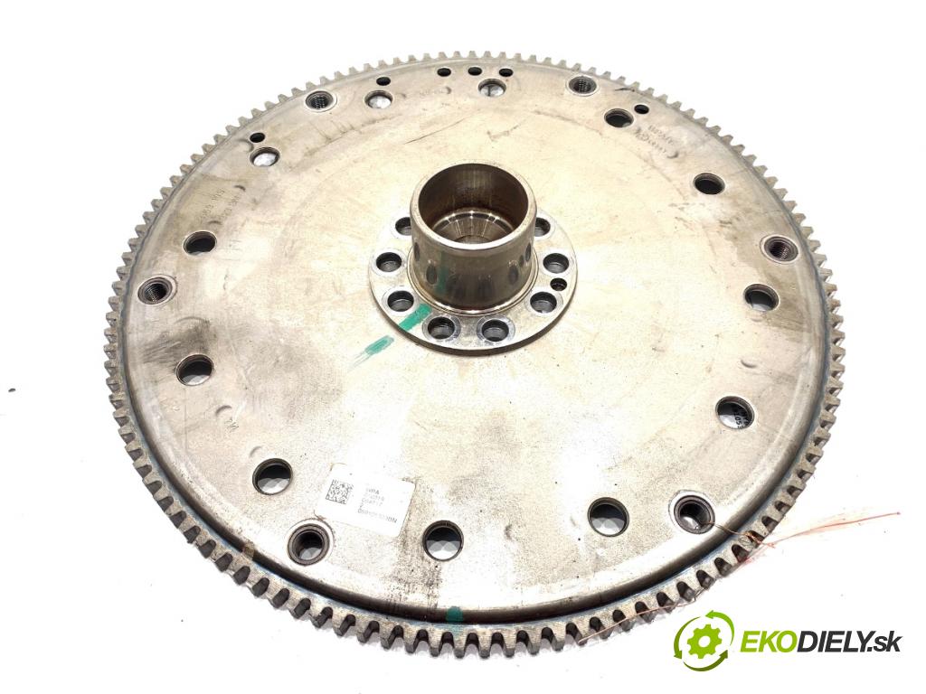 AUDI A8 D5 sedan 2019 210 kW 50 TDI Mild Hybrid quattro 2967 koleso zotrvačníkové 059105323BN (Zotrvačník)