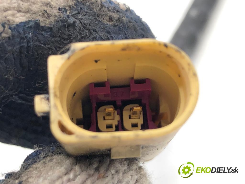 AUDI A8 D5 sedan 2019 210 kW 50 TDI Mild Hybrid quattro 2967 Snímač teploty spalín 059906088DR (Snímač)