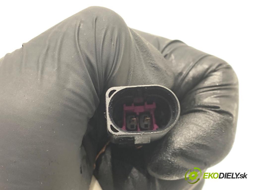 AUDI A8 D5 sedan 2019 210 kW 50 TDI Mild Hybrid quattro 2967 Snímač teploty spalín 8W0906088AC (Snímač)