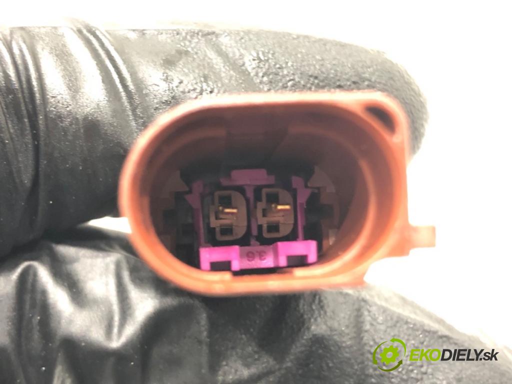 AUDI A8 D5 sedan 2019 210 kW 50 TDI Mild Hybrid quattro 2967 Snímač teploty spalín 4M0906088AM (Snímač)