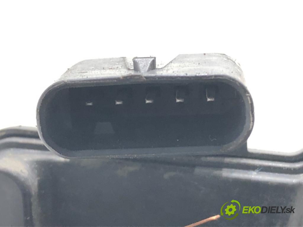 BMW G30 sedan 2021 110 kW 518 d Mild-Hybrid 1995 Škrtiaca klapka 8512452 (Škrtiaca klapka)