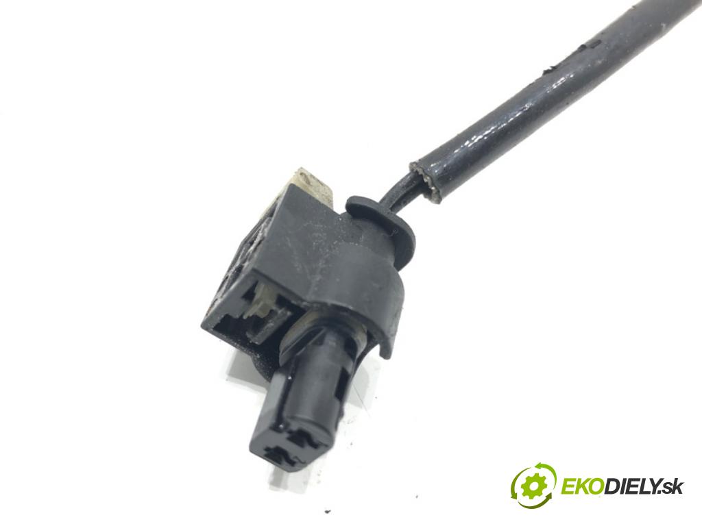 BMW G30 sedan 2021 110 kW 518 d Mild-Hybrid 1995 Snímač teploty spalín 8596276 (Snímač)