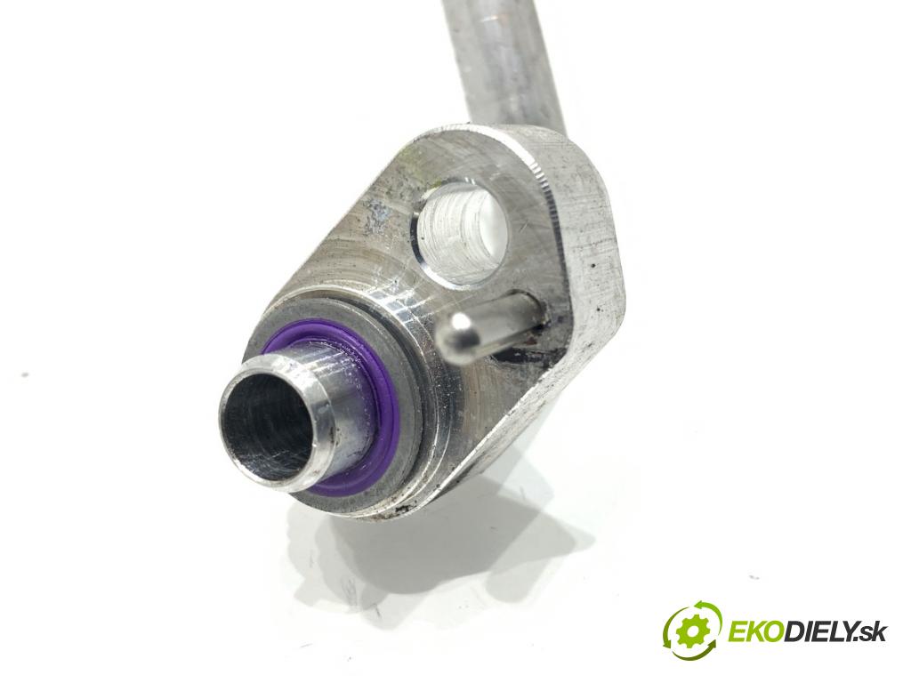 BMW G30 sedan 2021 110 kW 518 d Mild-Hybrid 1995 rúrka klimatizace 9892594 (Trubka klimatizace)