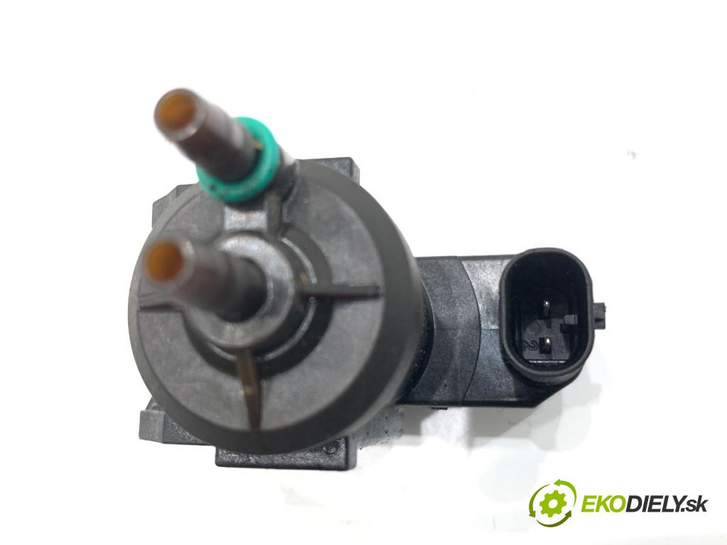 BMW G30 sedan 2021 110 kW 518 d Mild-Hybrid 1995 Ventil tlaku 8570591 (Ventil)