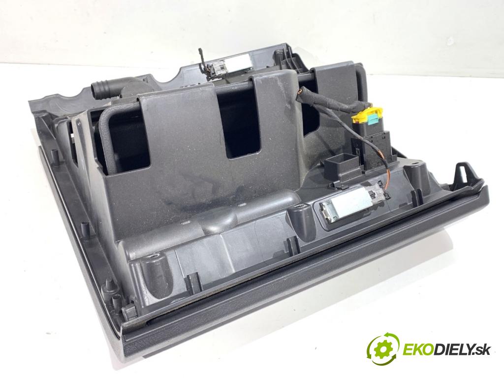 VW TIGUAN SUV 2011 100 kW 2.0 TDI 4motion 1968 Priehradka, kastlík spolujazdca 5N1857035B (Priehradka (kastlík))