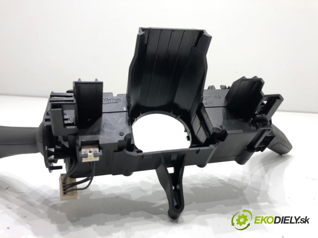 VW TIGUAN SUV 2011 100 kW 2.0 TDI 4motion 1968 Prepínač kombinovaný 5K0953502L (Prepínacie páčky pod volantom)