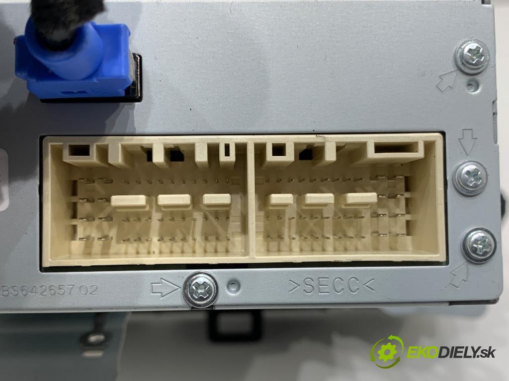 HYUNDAI KONA SUV 2021 77 kW 1.6 GDi Hybrid 1580 RADIO 96560-CM600 (Audio zariadenie)