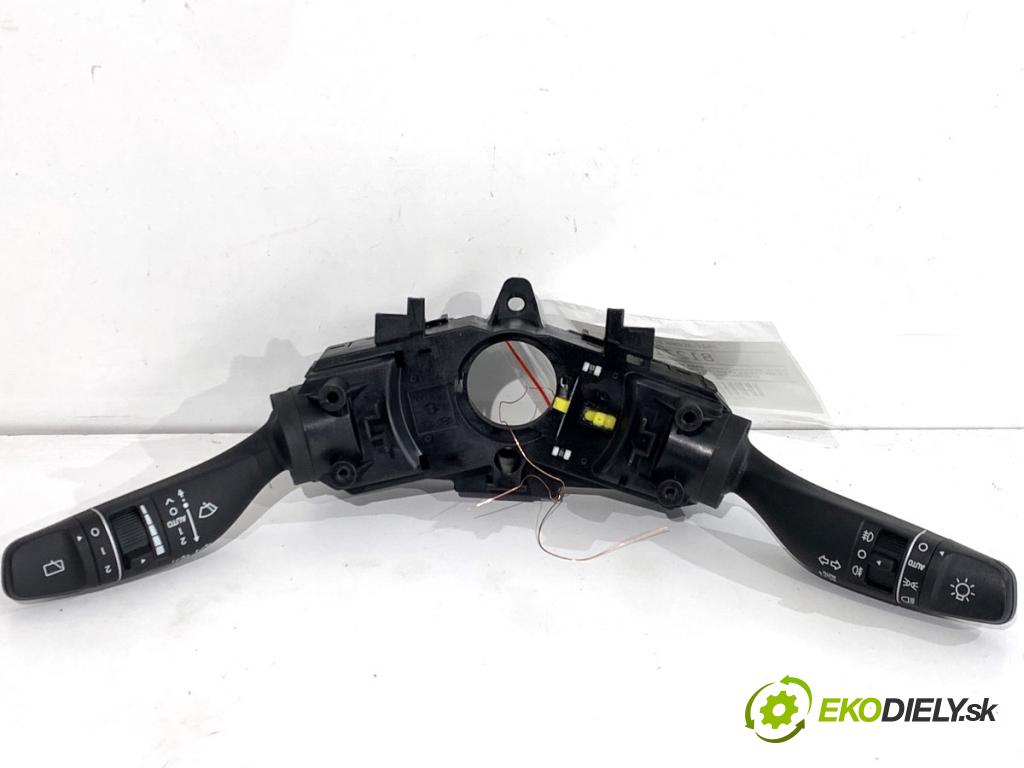 HYUNDAI KONA SUV 2021 77 kW 1.6 GDi Hybrid 1580 Prepínač kombinovaný 93404-J9960 (Prepínacie páčky pod volantom)