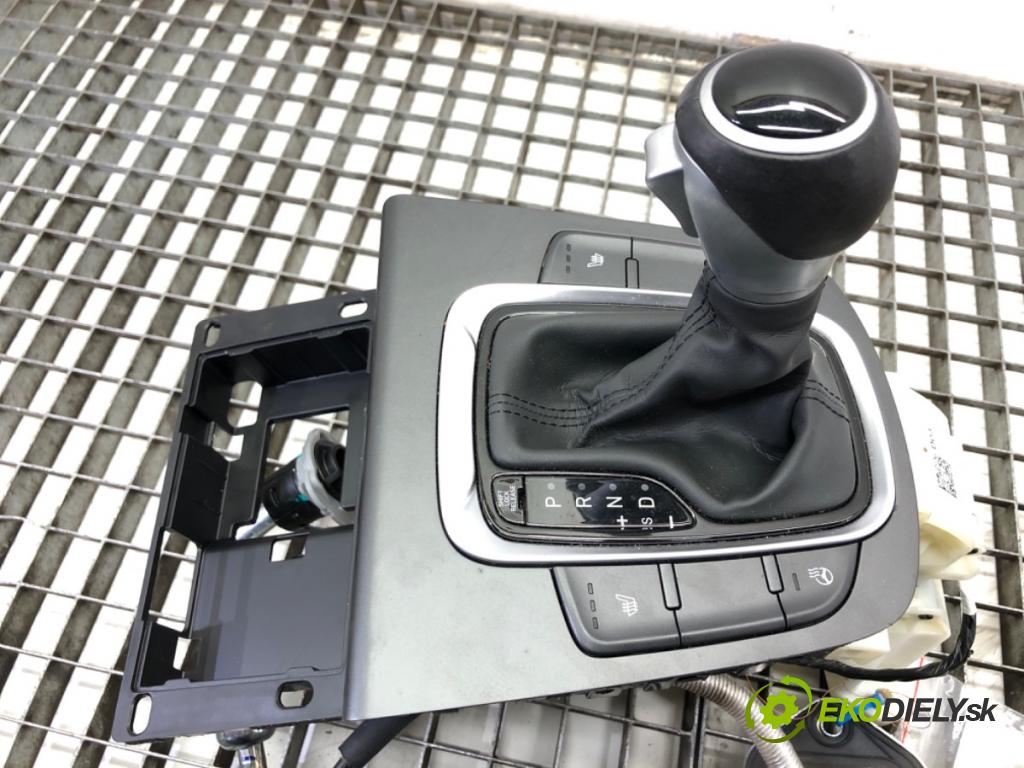 HYUNDAI KONA SUV 2021 77 kW 1.6 GDi Hybrid 1580 Kulisa 46700-J9210 (Rýchlostná páka (kulisa))