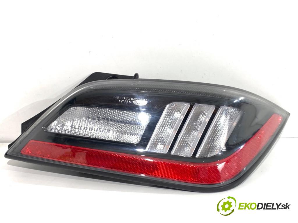 HYUNDAI KONA SUV 2021 77 kW 1.6 GDi Hybrid 1580 Svetlo nárazníka pravy zad 92406-J9600