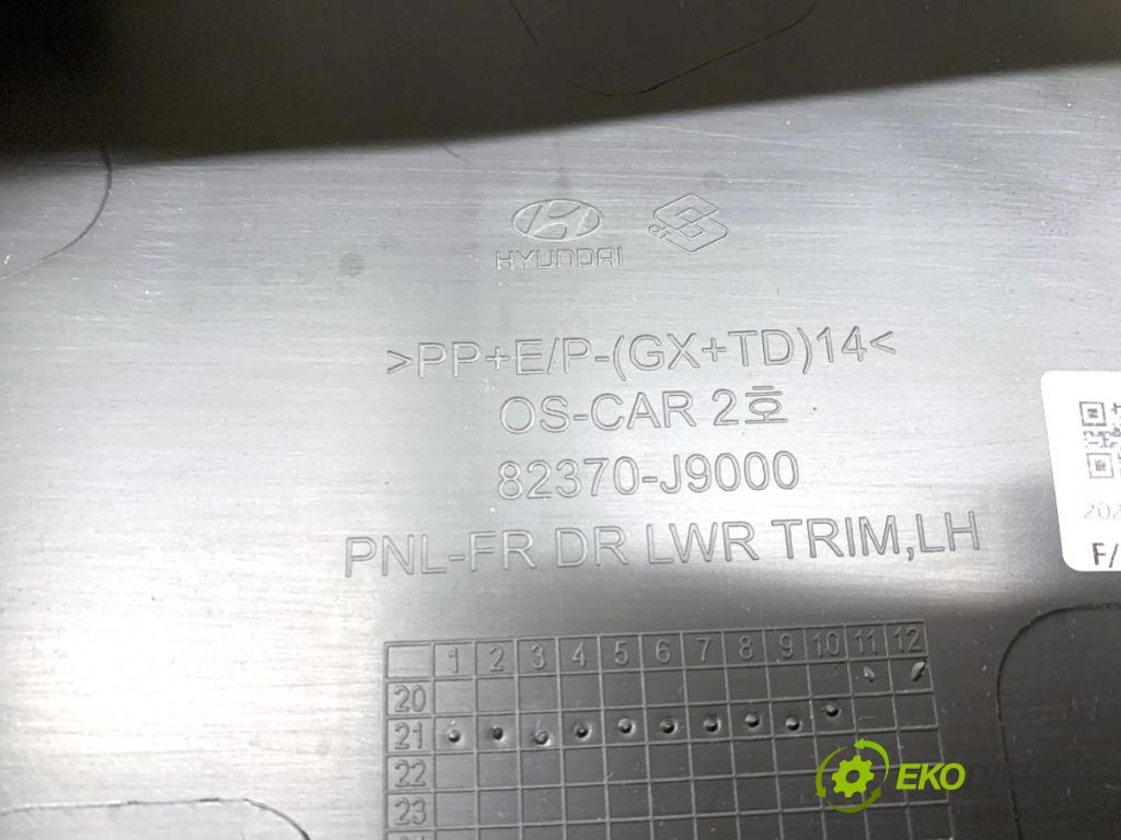 HYUNDAI KONA SUV 2021 77 kW 1.6 GDi Hybrid 1580 ča dveře levý přední část 82370-J9000
