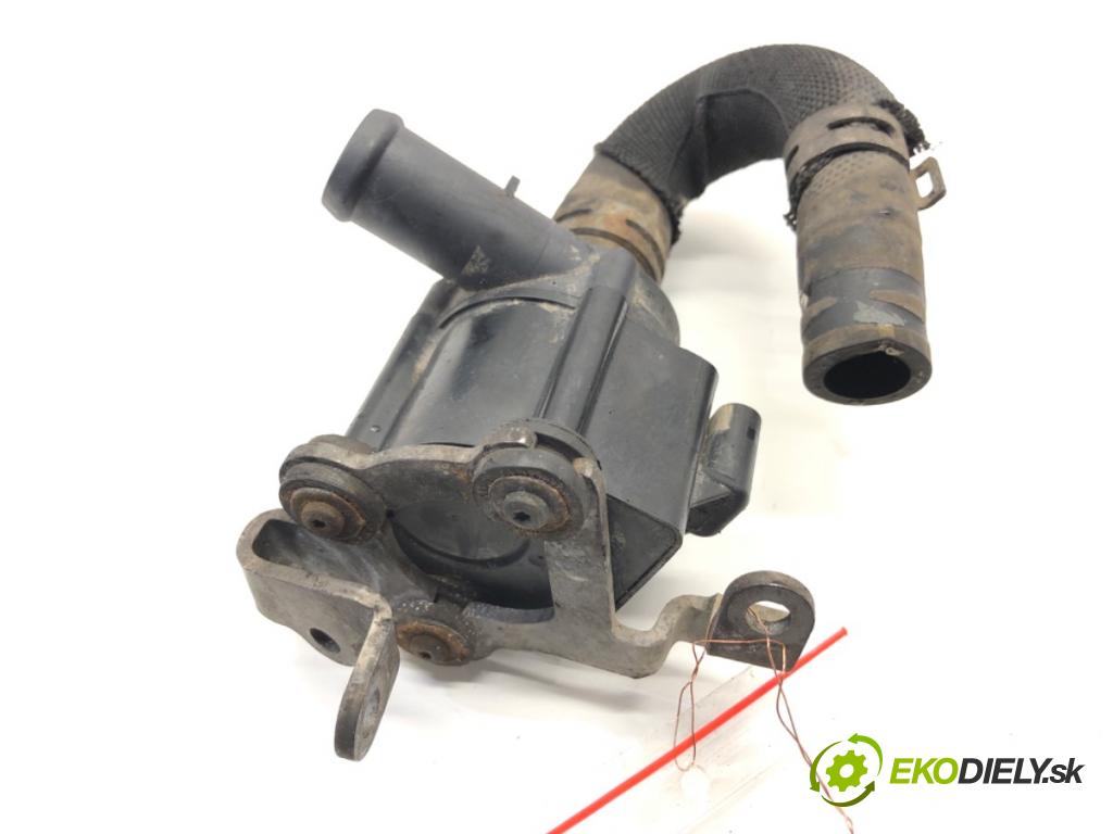 AUDI A8 D5 sedan 2019 210 kW 50 TDI Mild Hybrid quattro 2967 DALŠÍ: pumpa vody 06H121601M (Vodní pumpa)