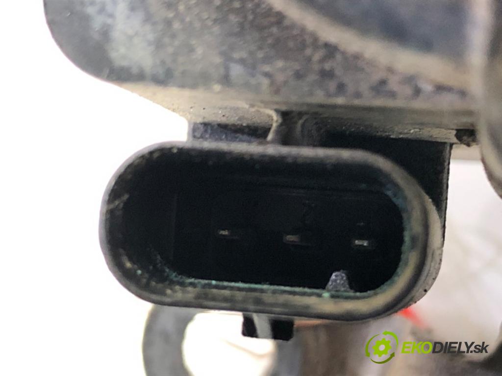 AUDI A8 D5 sedan 2019 210 kW 50 TDI Mild Hybrid quattro 2967 DALŠÍ: pumpa vody 06H121601M (Vodní pumpa)