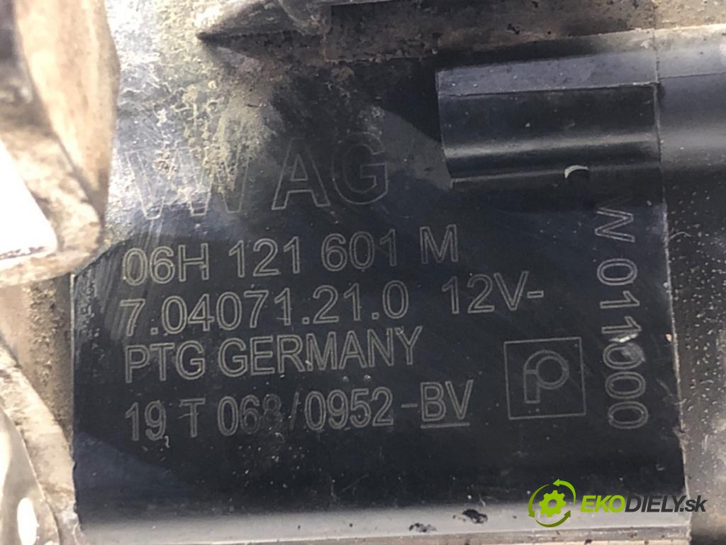 AUDI A8 D5 sedan 2019 210 kW 50 TDI Mild Hybrid quattro 2967 DALŠÍ: pumpa vody 06H121601M (Vodní pumpa)