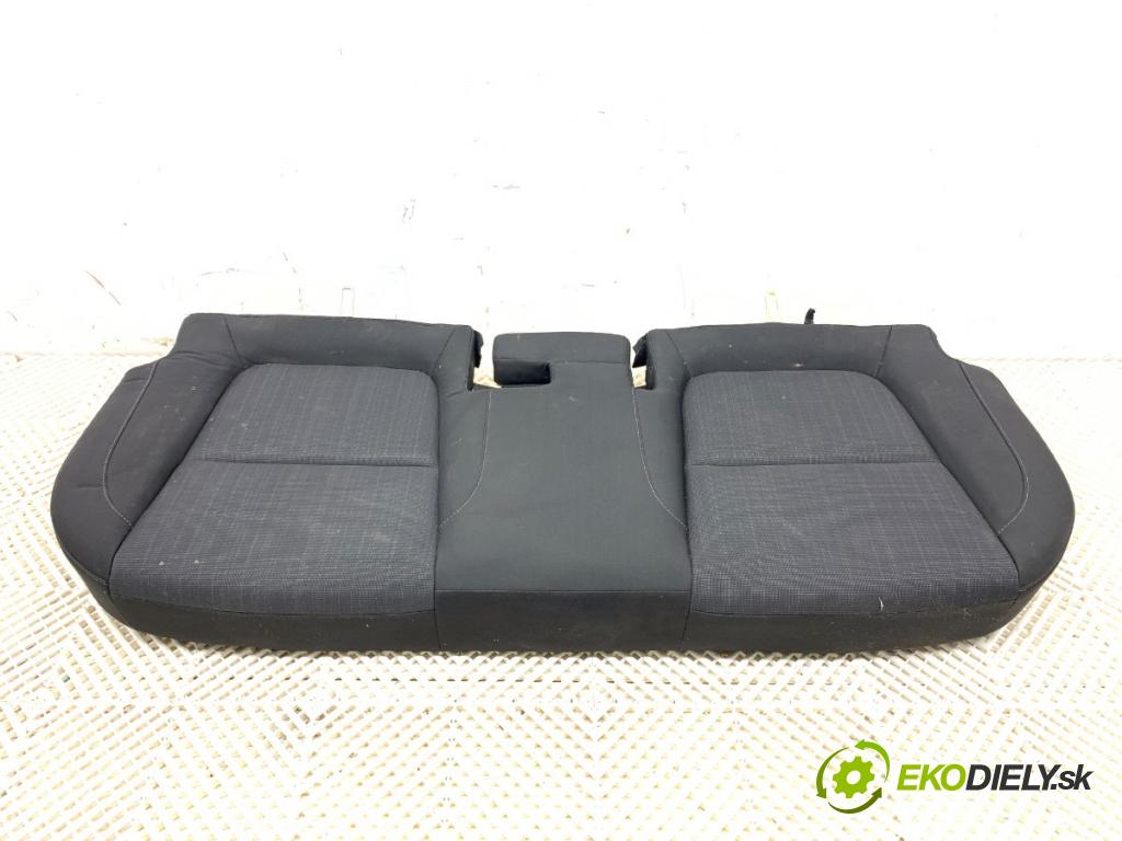 HYUNDAI KONA SUV 2021 77 kW 1.6 GDi Hybrid 1580 Sedadlo druhý rad