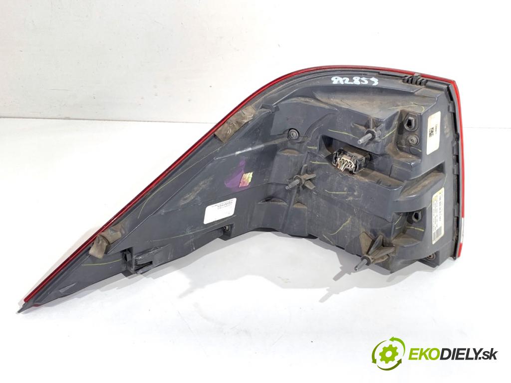 MERCEDES-BENZ GLE SUV 2018 190 kW 350 d 4-matic (166.024) 2987 Svetlo pravy zad A1669065601