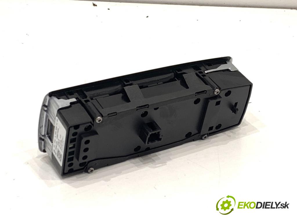 MERCEDES-BENZ GLE SUV 2018 190 kW 350 d 4-matic (166.024) 2987 Prepínač okien A1669054400 (Prepínacie páčky pod volantom)