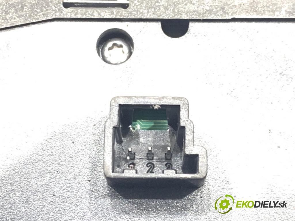 MERCEDES-BENZ GLE SUV 2018 190 kW 350 d 4-matic (166.024) 2987 Prepínač okien A1669054400 (Prepínacie páčky pod volantom)