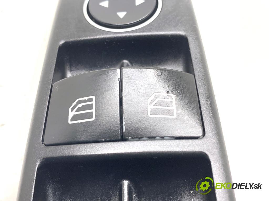 MERCEDES-BENZ GLE SUV 2018 190 kW 350 d 4-matic (166.024) 2987 Prepínač okien A1669054400 (Prepínacie páčky pod volantom)