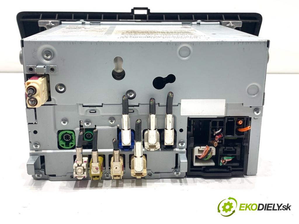 MERCEDES-BENZ GLE SUV 2018 190 kW 350 d 4-matic (166.024) 2987 RADIO A1669005420 (Audio zariadenie)