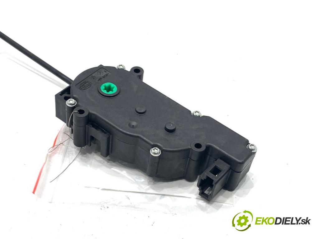 MERCEDES-BENZ GLE SUV 2018 190 kW 350 d 4-matic (166.024) 2987 Teleskop zámku dverí A2047500060 (Motorček ostatné)