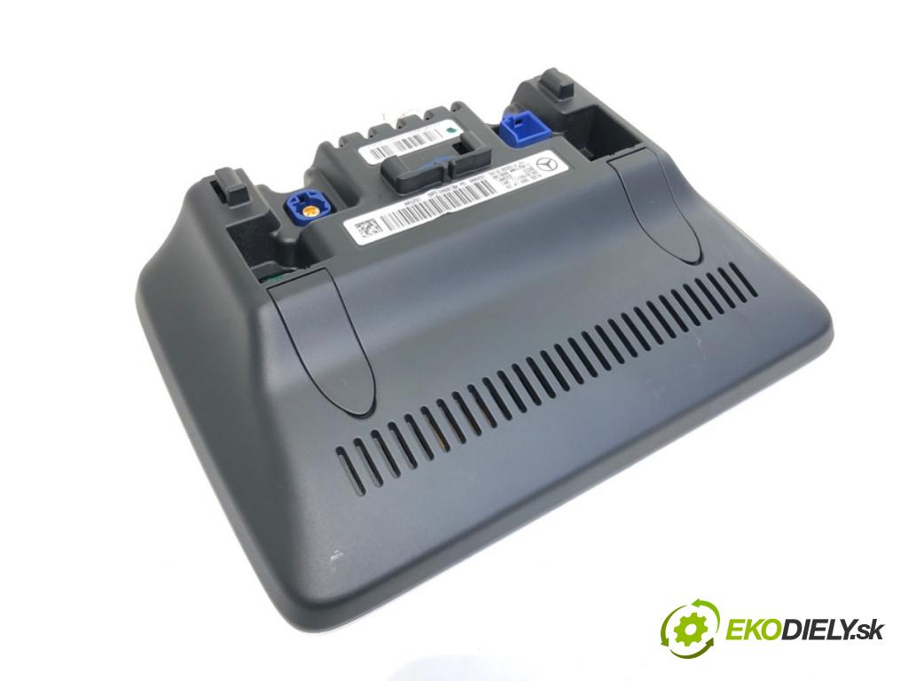 MERCEDES-BENZ GLE SUV 2018 190 kW 350 d 4-matic (166.024) 2987 Dislpej A1669001420 (Prístrojová doska)