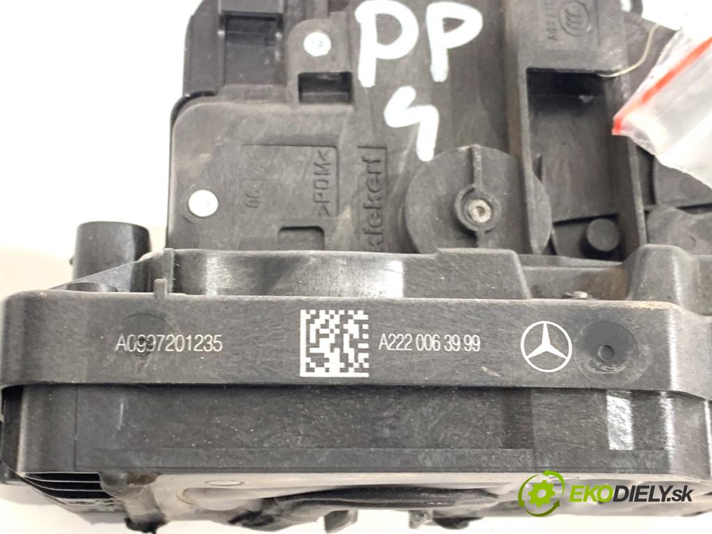 MERCEDES-BENZ GLE SUV 2018 190 kW 350 d 4-matic (166.024) 2987 zámok Dvere pravy predný A2220063999