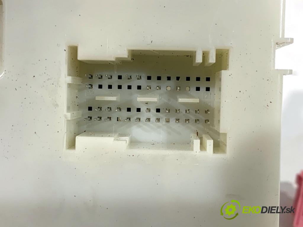 MERCEDES-BENZ GLE SUV 2018 190 kW 350 d 4-matic (166.024) 2987 Modul SAM A1669004519 (Elektrosúčasti ostatné)