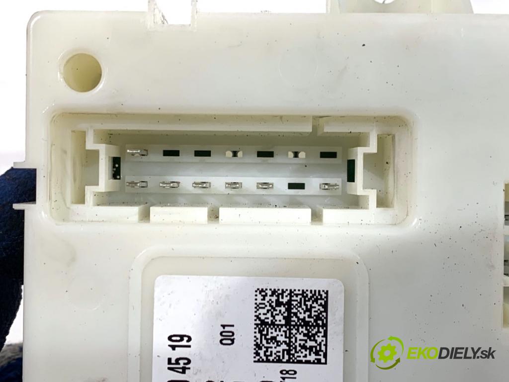 MERCEDES-BENZ GLE SUV 2018 190 kW 350 d 4-matic (166.024) 2987 Modul SAM A1669004519 (Elektrosúčasti ostatné)