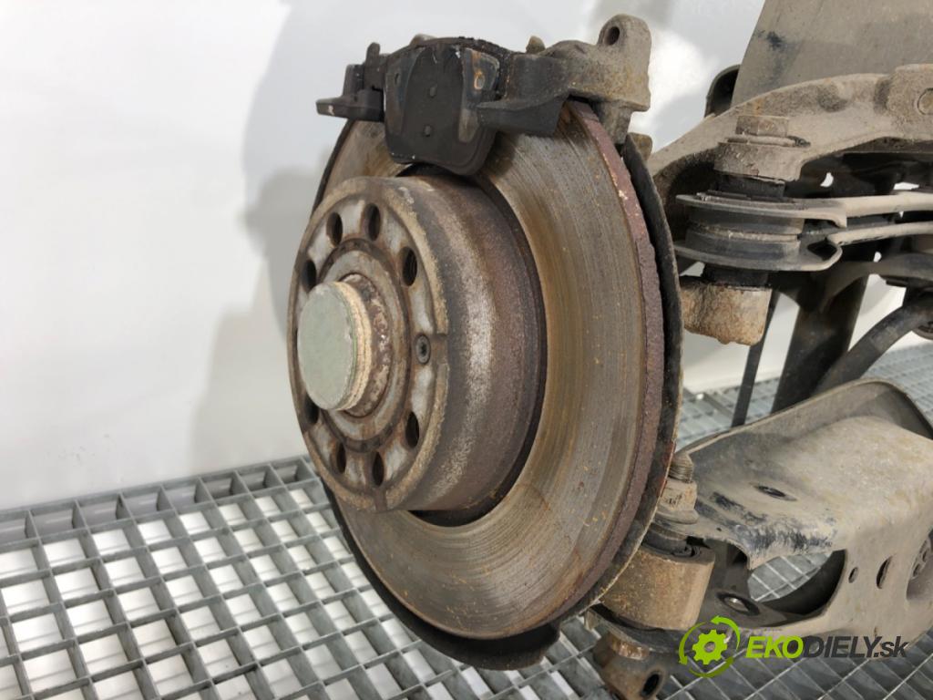 VW GOLF VII Kombi 2019 96 kW 1.5 TSI 1495 Výstuha zad 5Q0505315H