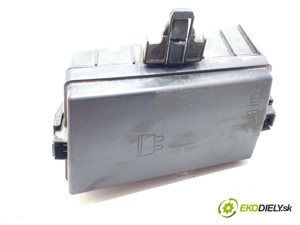 VW GOLF VII Kombi 2019 96 kW 1.5 TSI 1495 skříňka poistková 5Q0907361G (Pojistková skříňka)