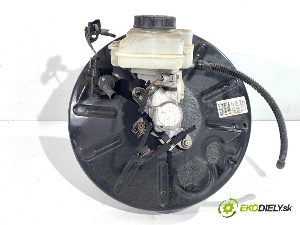 VW GOLF VII Kombi 2019 96 kW 1.5 TSI 1495 Posilovač bŕzd 5Q1614105DF
