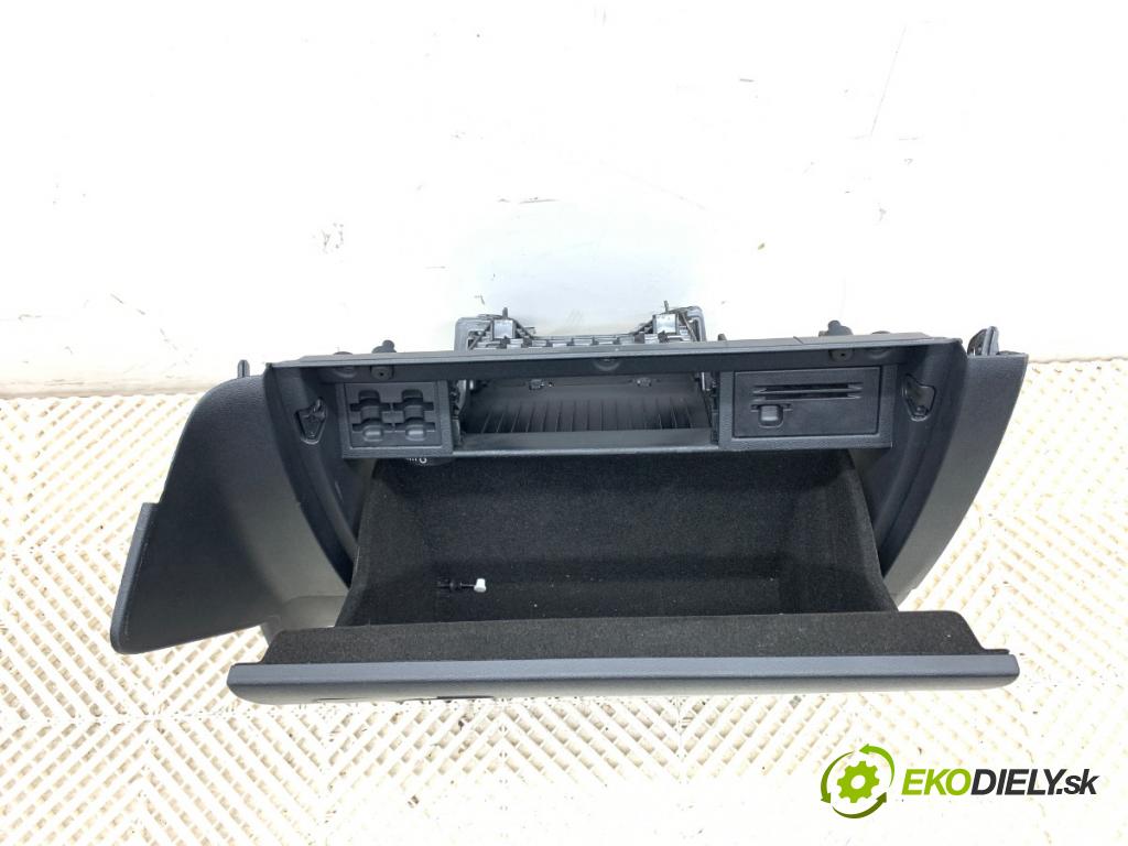 VW GOLF VII Kombi 2019 96 kW 1.5 TSI 1495 Priehradka, kastlík spolujazdca 5G1857285F (Priehradka (kastlík))