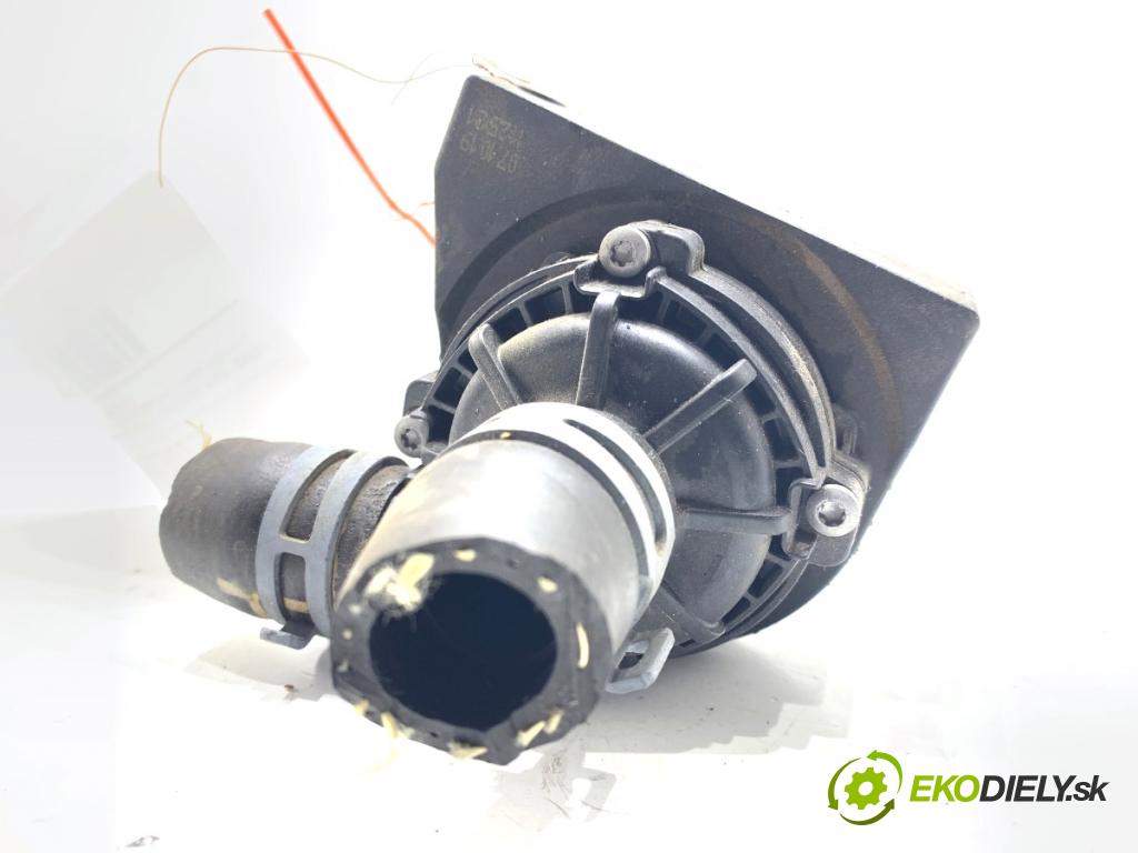 VW GOLF VII Kombi 2019 96 kW 1.5 TSI 1495 DALŠÍ: Pumpa vody 2Q0965567 (Vodná pumpa)