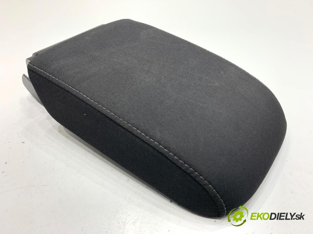 VW GOLF VII Kombi 2019 96 kW 1.5 TSI 1495 Lakťová opierka  (Lakťová opierka)