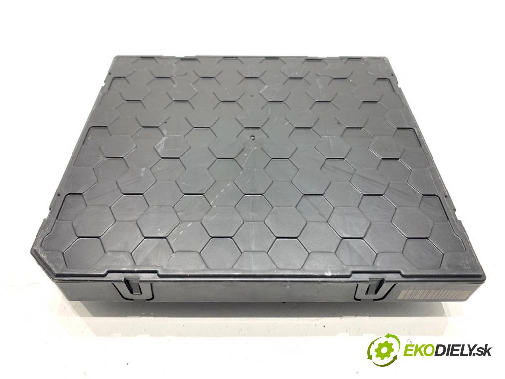 VW GOLF VII Kombi 2019 96 kW 1.5 TSI 1495 Modul komfortu 5Q0937086CE (Modul komfortu)