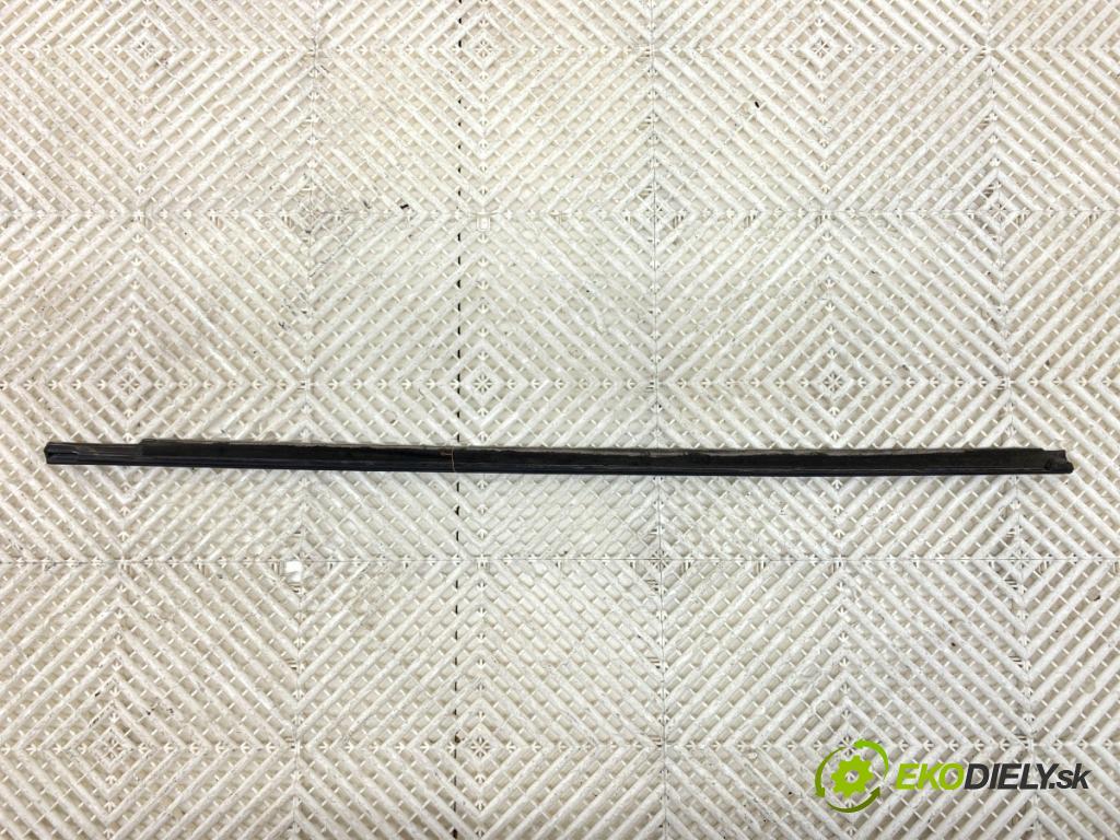 VW GOLF VII Kombi 2019 96 kW 1.5 TSI 1495 Lišta Sbírání: predný ľavy 5G4837477D