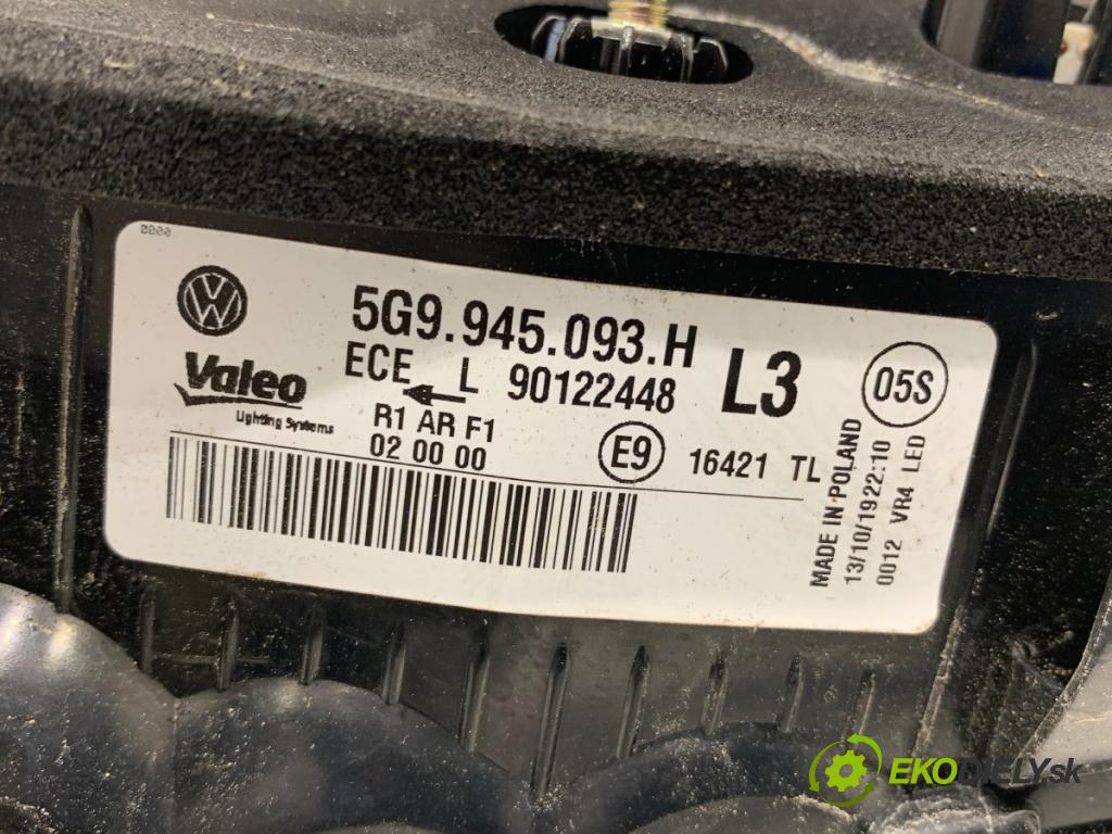 VW GOLF VII Kombi 2019 96 kW 1.5 TSI 1495 Svetlo zad ľavá strana vnútorná 5G9945093H (Kľučka dverí ostatné)