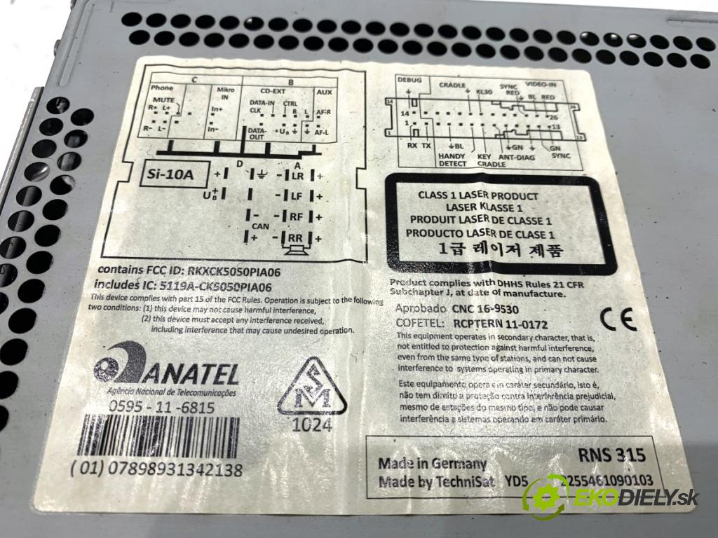 VW PASSAT B7 Kombi 2013 103 kW 2.0 TDI 1968 RADIO 3C8035279A (Audio zariadenie)