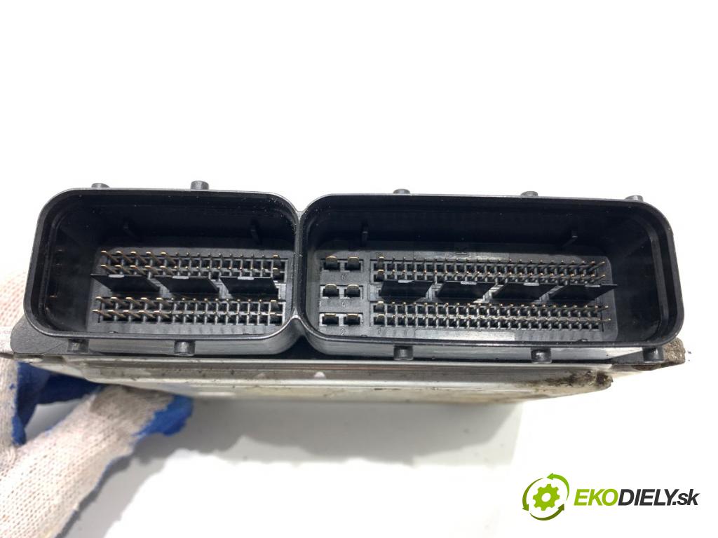 VW PASSAT B7 Kombi 2013 103 kW 2.0 TDI 1968 riadiaca jednotka Motor 03L907309AE (Riadiaca jednotka)