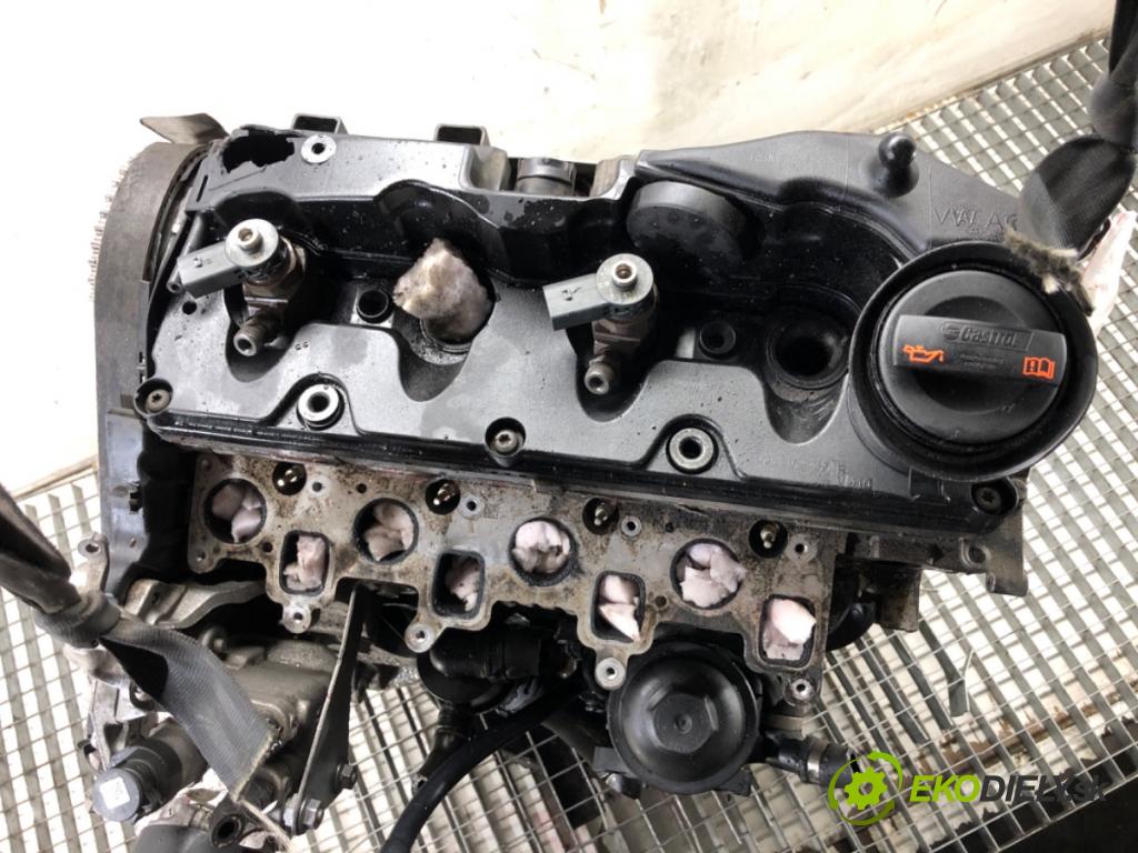 VW PASSAT B7 Kombi 2013 103 kW 2.0 TDI 1968 Motor CFF (Motor)