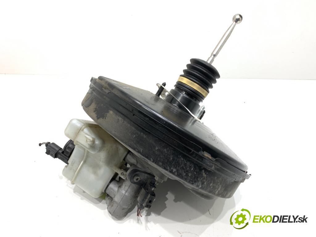 VW PASSAT B7 Kombi 2013 103 kW 2.0 TDI 1968 posilovač bŕzd 3C1614105AP